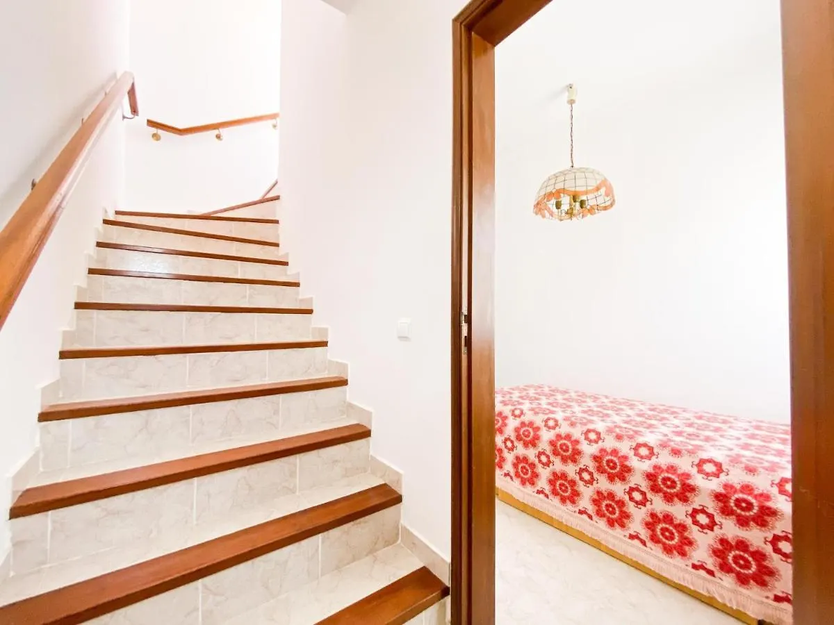 Retreat With Terrace And View In Espiche #1887 Apartment 0*,